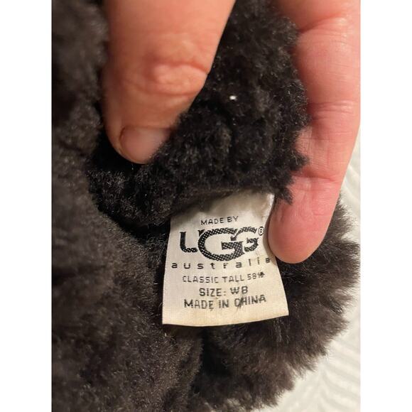 UGG Classic Sheep Skin Tall Dark Chocolate Brown Y2K Style Cozy Women’s 8 Boots - Picture 6 of 8